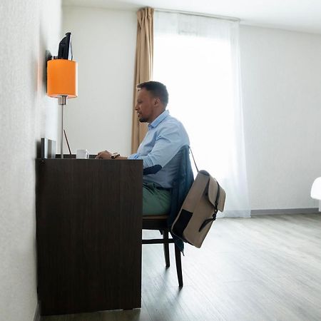 Aparthotel Adagio Access Orléans Exteriör bild