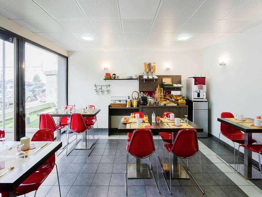 Aparthotel Adagio Access Orléans Restaurang bild
