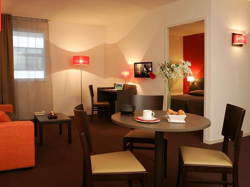 Aparthotel Adagio Access Orléans Exteriör bild