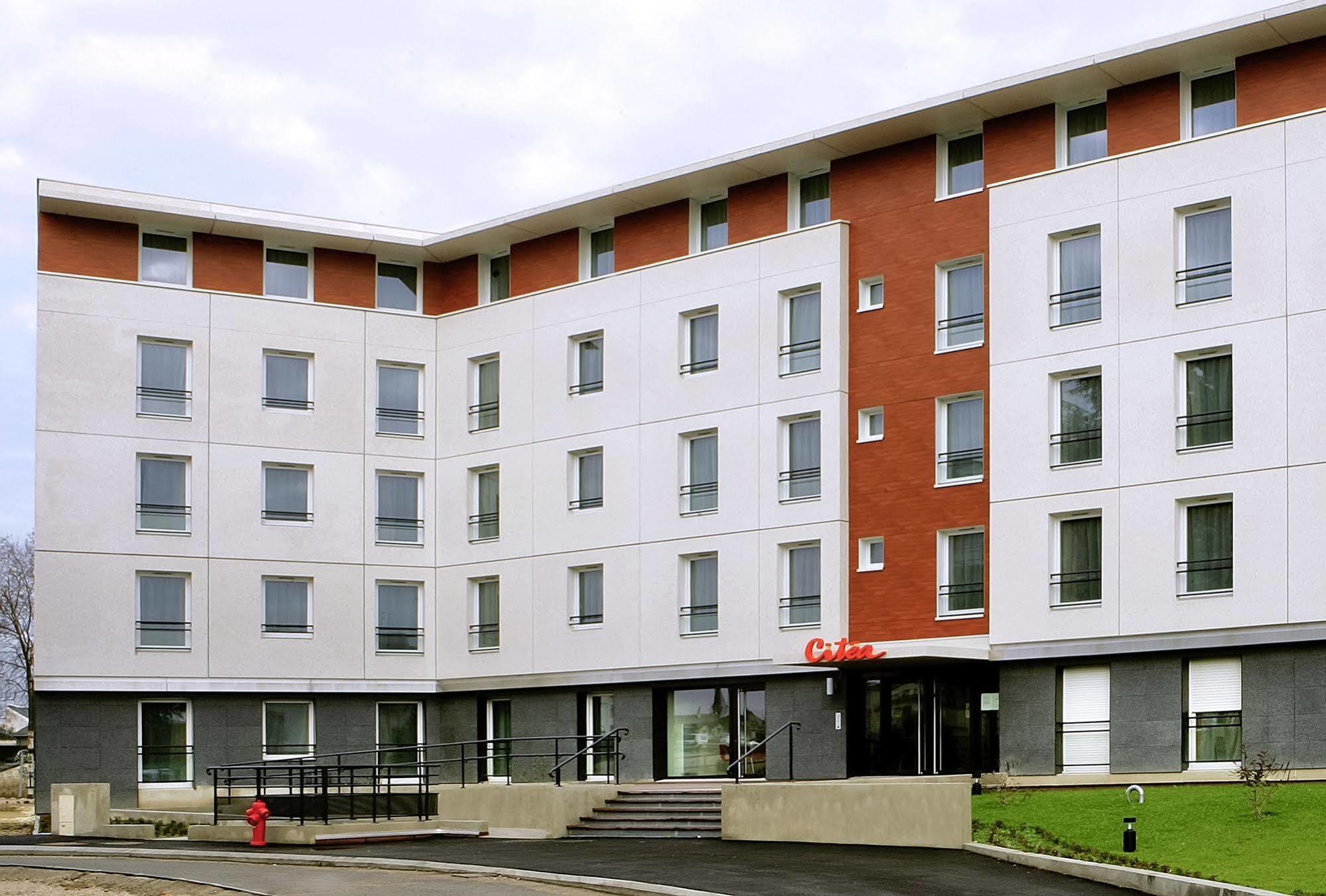 Aparthotel Adagio Access Orléans Exteriör bild