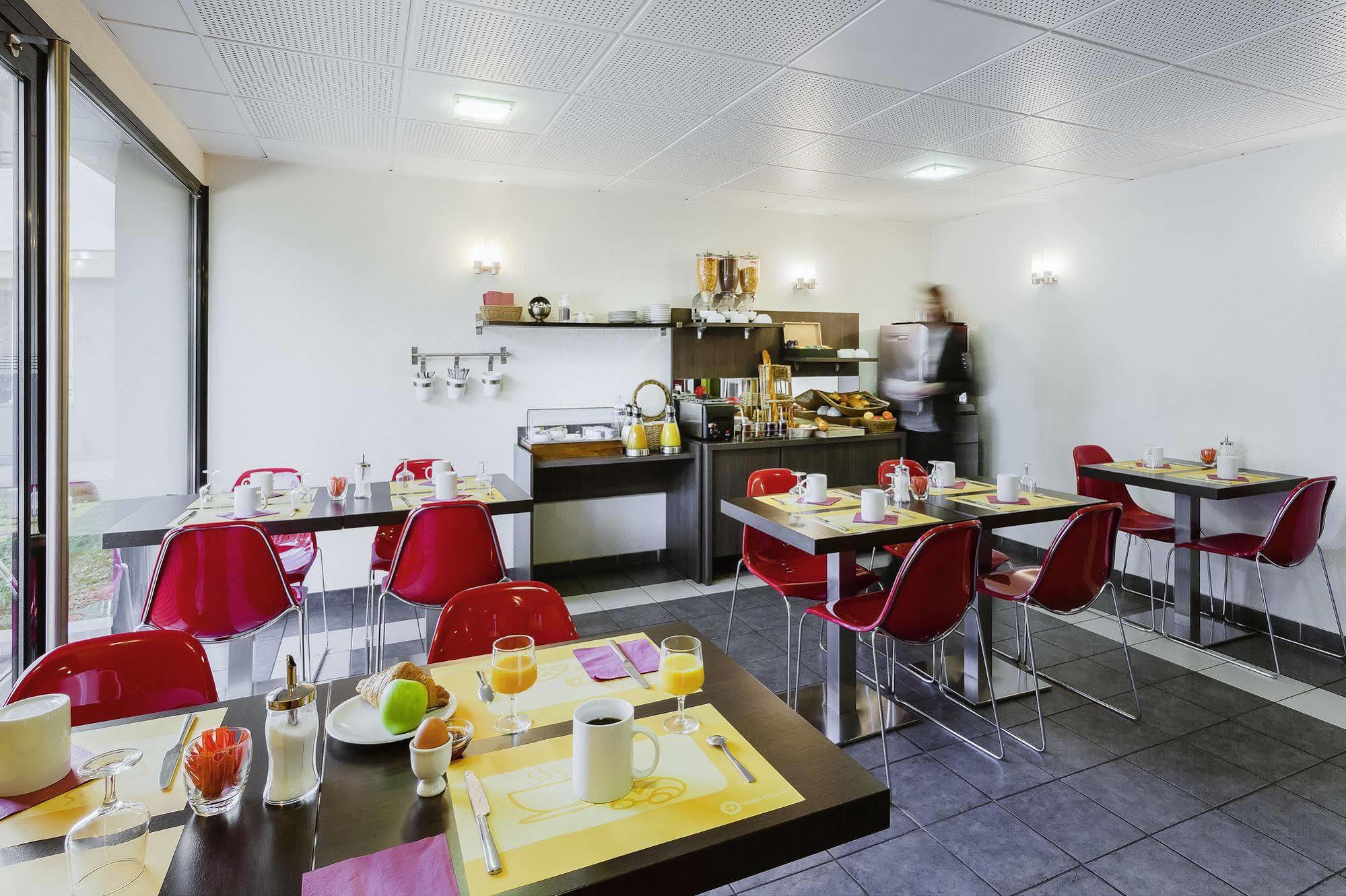 Aparthotel Adagio Access Orléans Exteriör bild